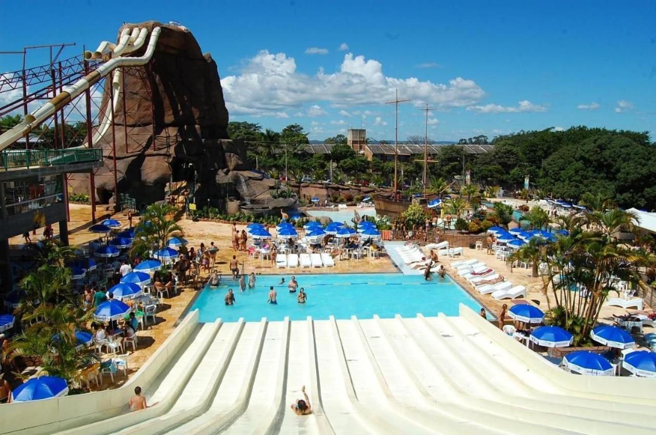 Piazza Diroma Com Acesso Ao Acqua Park Em Caldas Novas Buitenkant foto